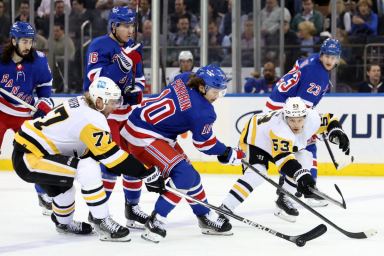 2022-04-07T235149Z_1812741713_MT1USATODAY18040411_RTRMADP_3_NHL-PITTSBURGH-PENGUINS-AT-NEW-YORK-RANGERS-1200×800-1